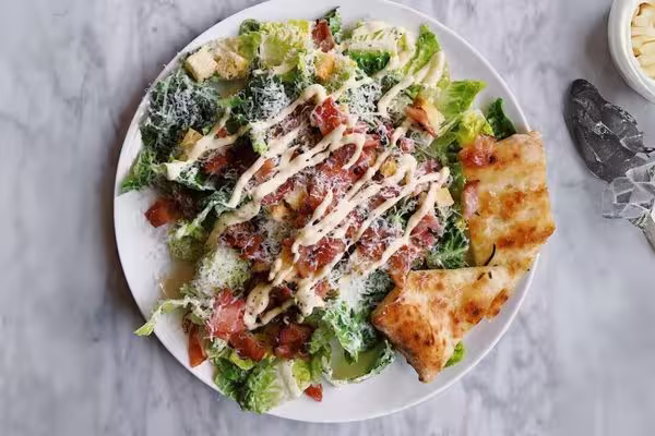 Caesar Salat